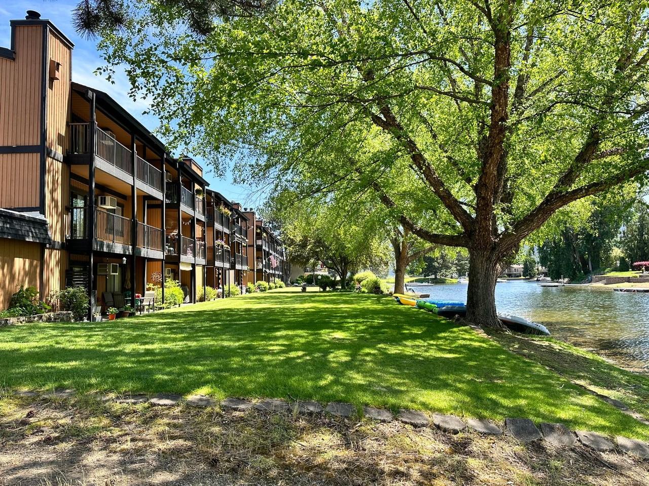 Woodlake Village Apts - Photo 2 of 21