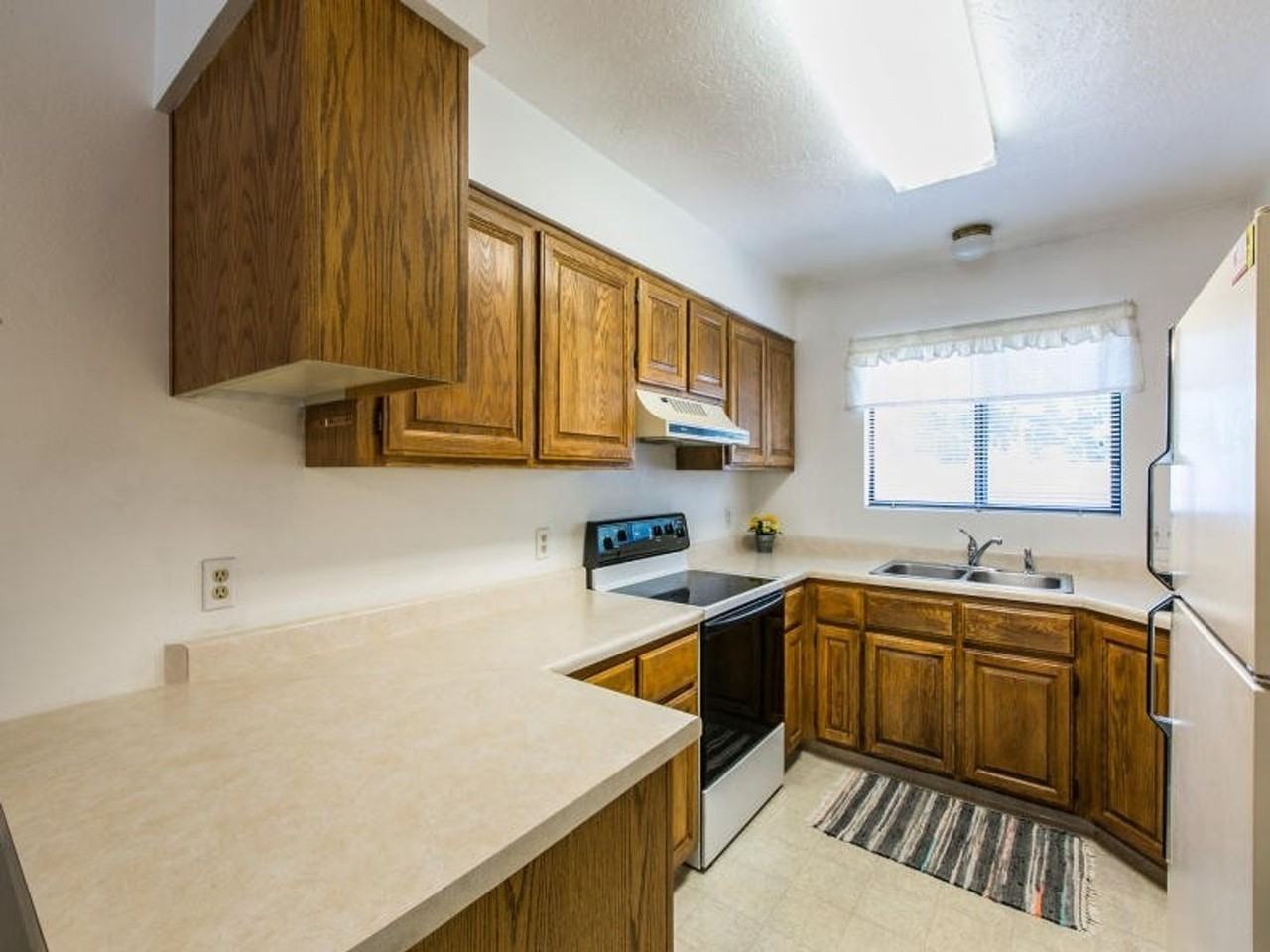 155 W 300 S #7 - Photo 5 of 7
