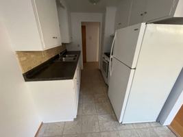 featured image of 716 W 38th St