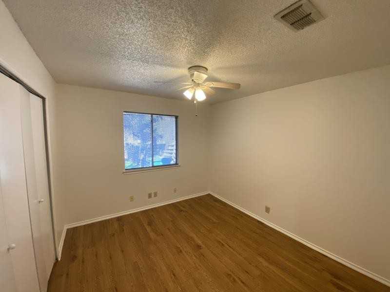 8917 Hambledon Dr #1 - Photo 7 of 10