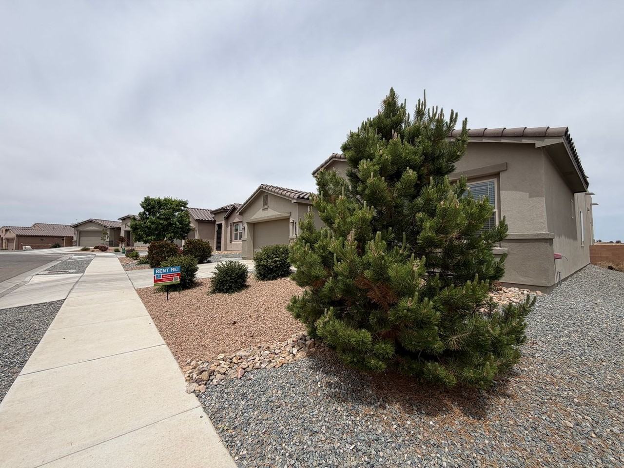 6115 Goldenseal Ct Nw - Photo 3 of 38