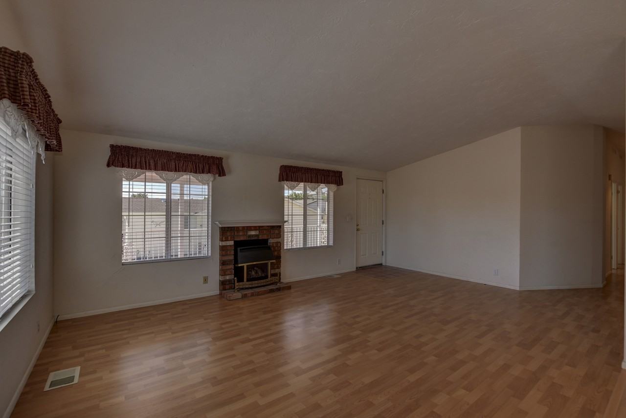 2924 Kendra Dr - Photo 7 of 26