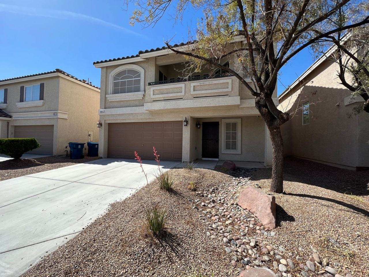 5561 Anticipation Ct - Photo 2 of 25