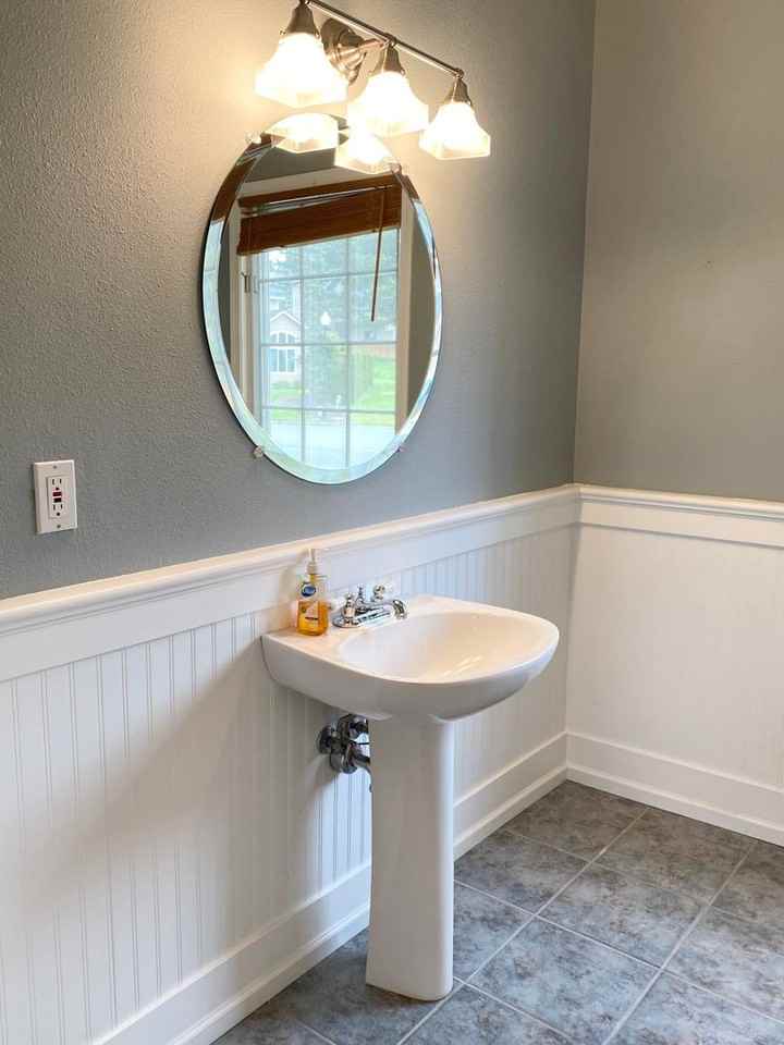 14241 Nw Lakeshore Ct - Photo 5 of 33