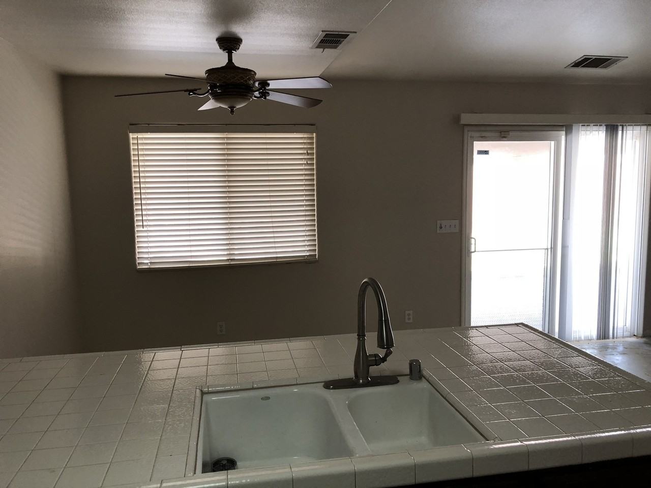 1281 Mount Brewer Ct - Photo 6 of 18
