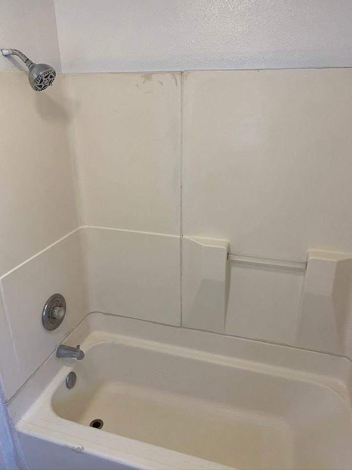 351 N D St - Photo 6 of 19