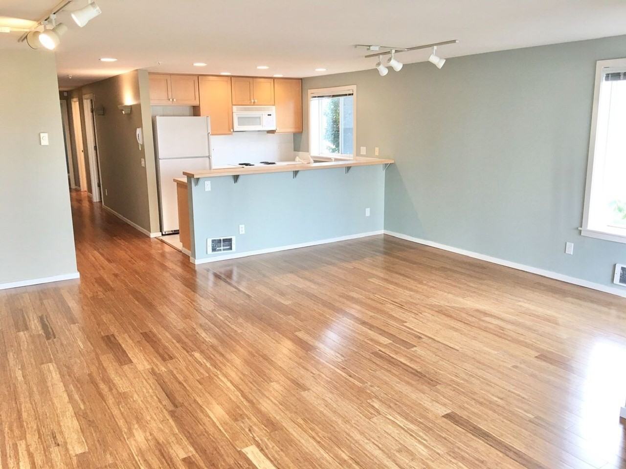 2432 Dexter Ave N #100 - Photo 7 of 23