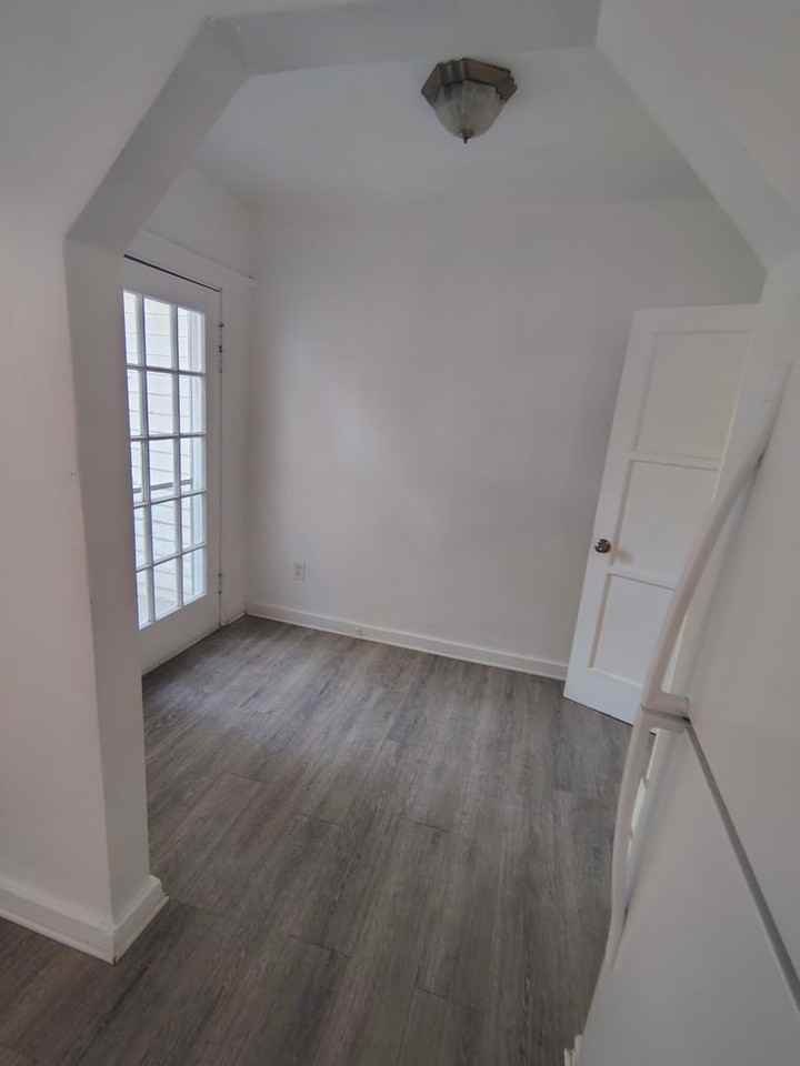 510 Holtby Rd - Photo 7 of 18