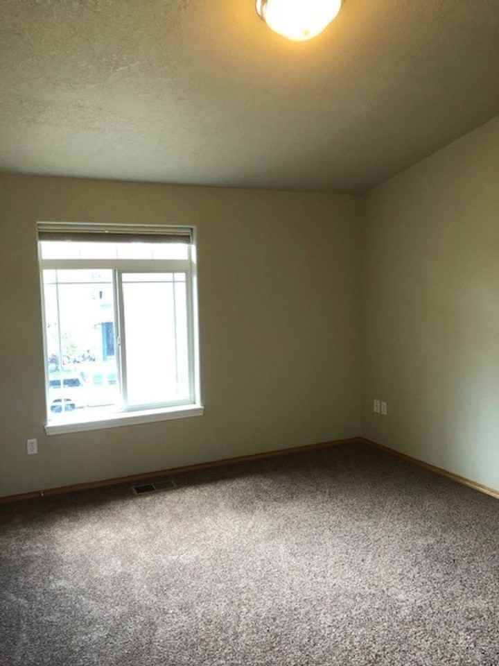 136 Sw Sharon Jane Pl - Photo 3 of 15