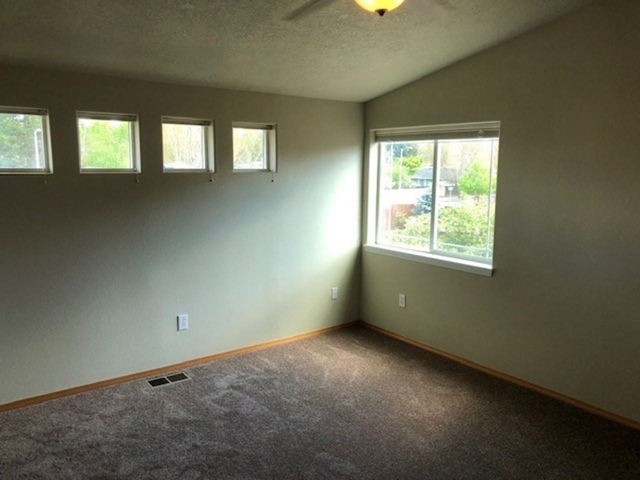 136 Sw Sharon Jane Pl - Photo 5 of 15