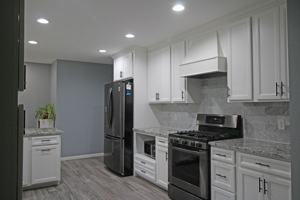 featured image of 4136 Kings Dr