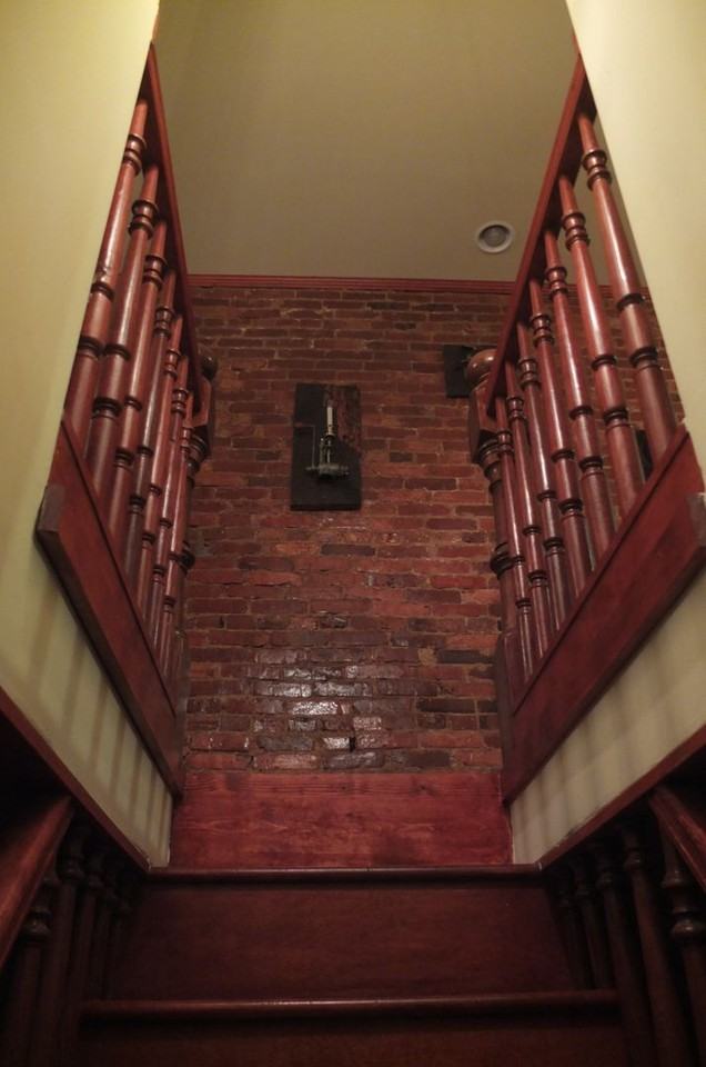 523 E 21st St - Photo 3 of 41