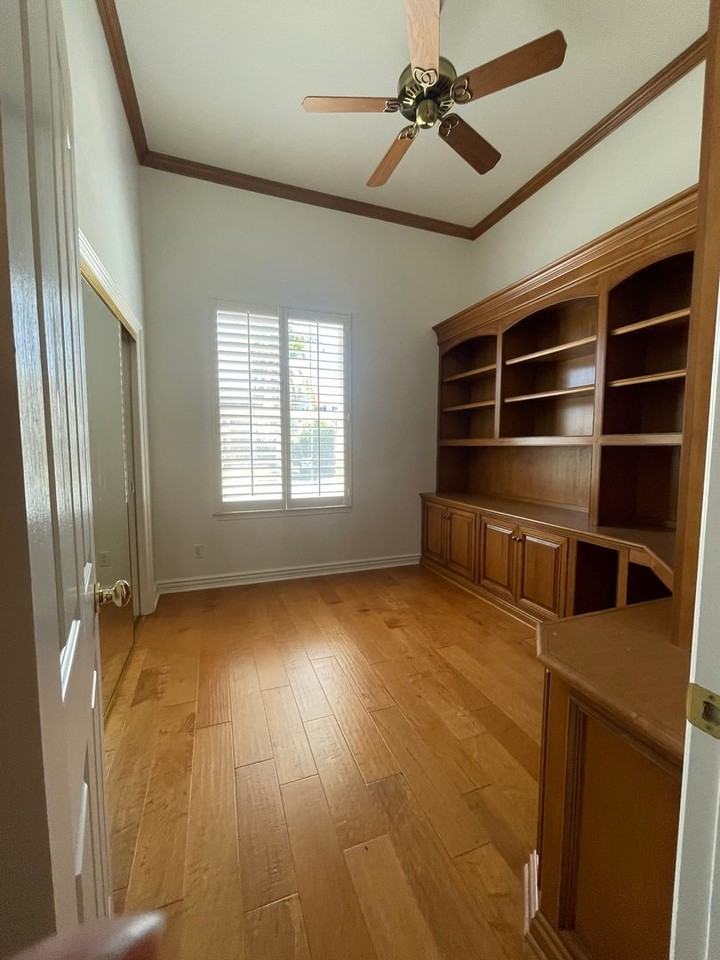 27712 Manor Hill Rd - Photo 6 of 17
