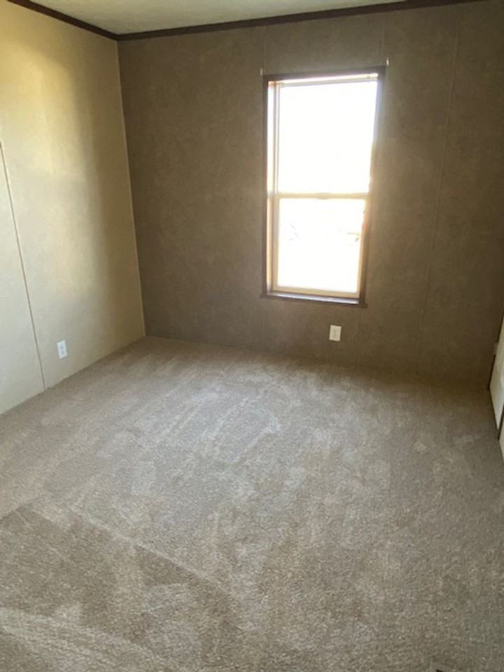 864 Alb Dr - Photo 2 of 9