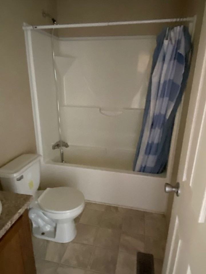 864 Alb Dr - Photo 3 of 9