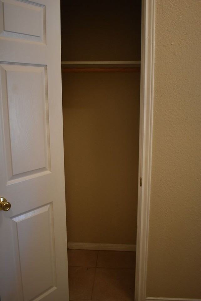 3905 Littlerock Dr - Photo 5 of 34