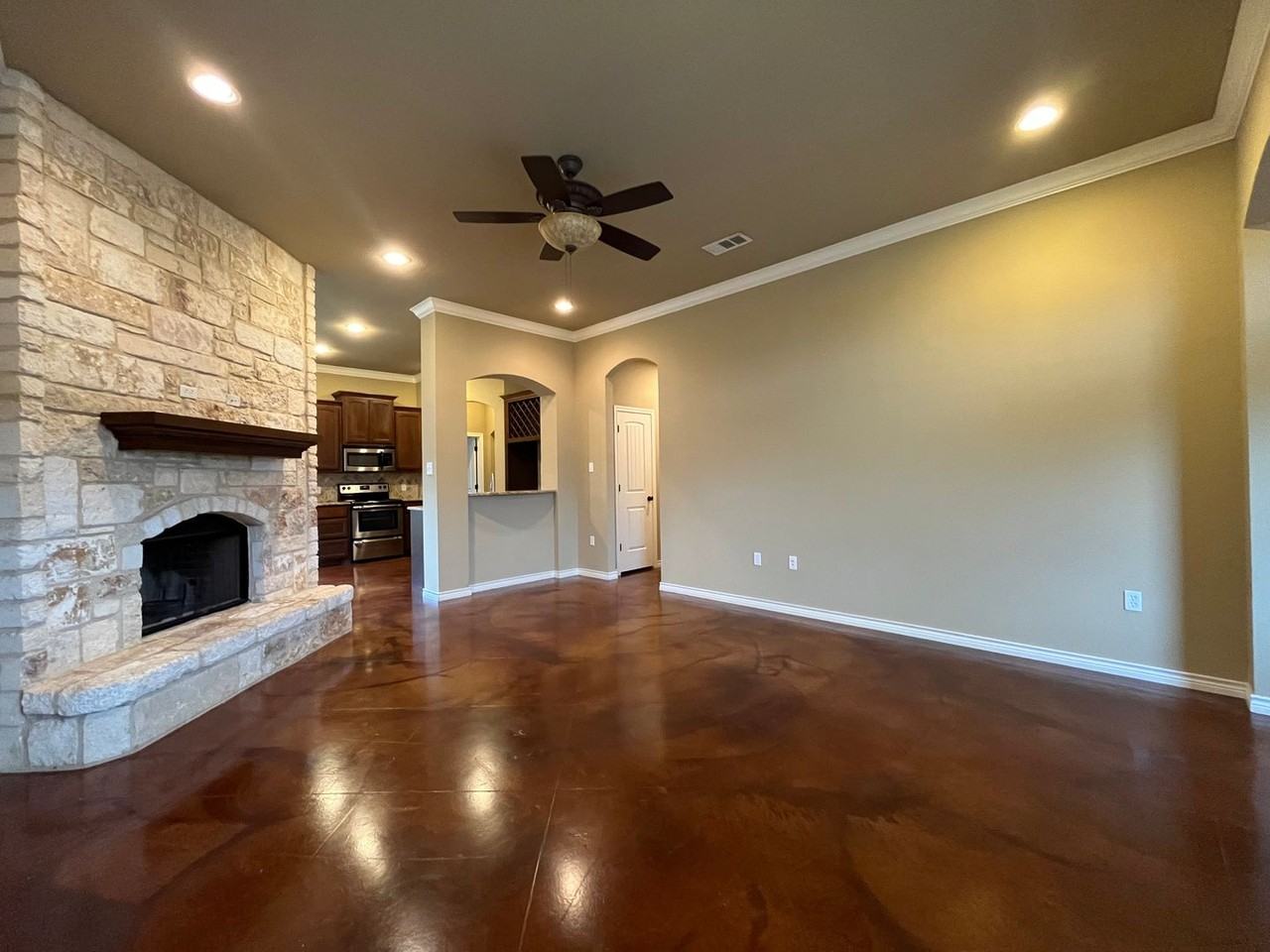 3112 Silver Saddle Dr - Photo 4 of 23