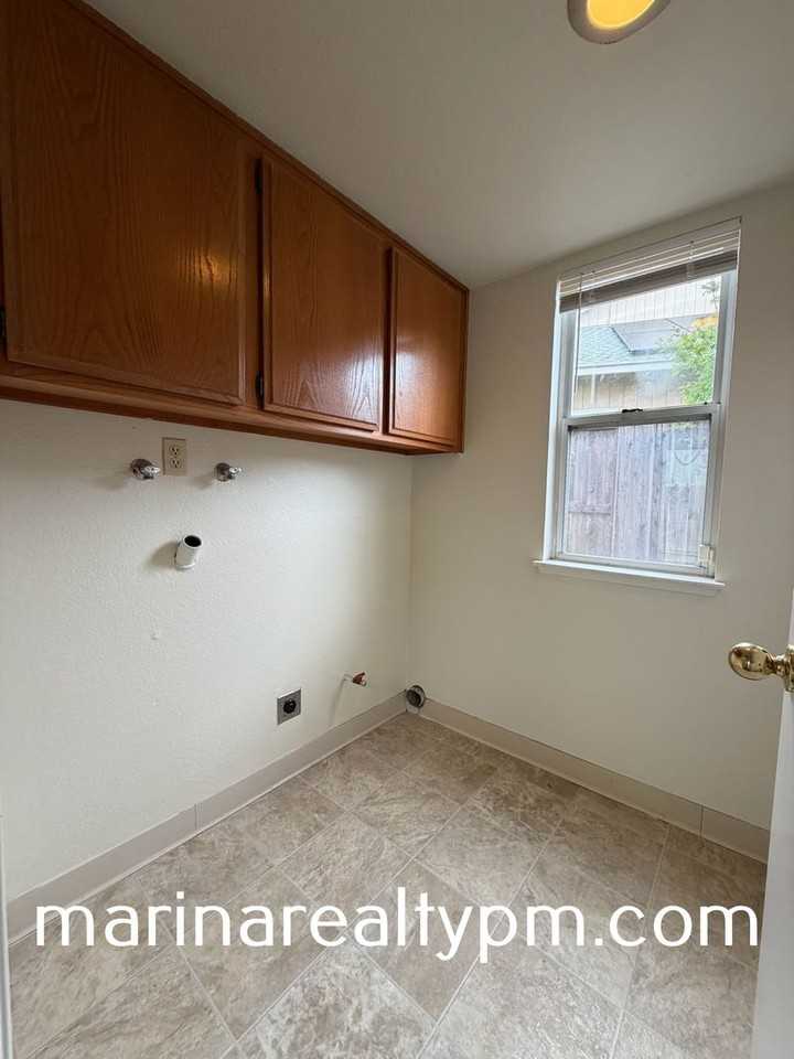 115 James River Rd - Photo 7 of 39