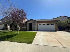 featured image of 15535 Caroline St