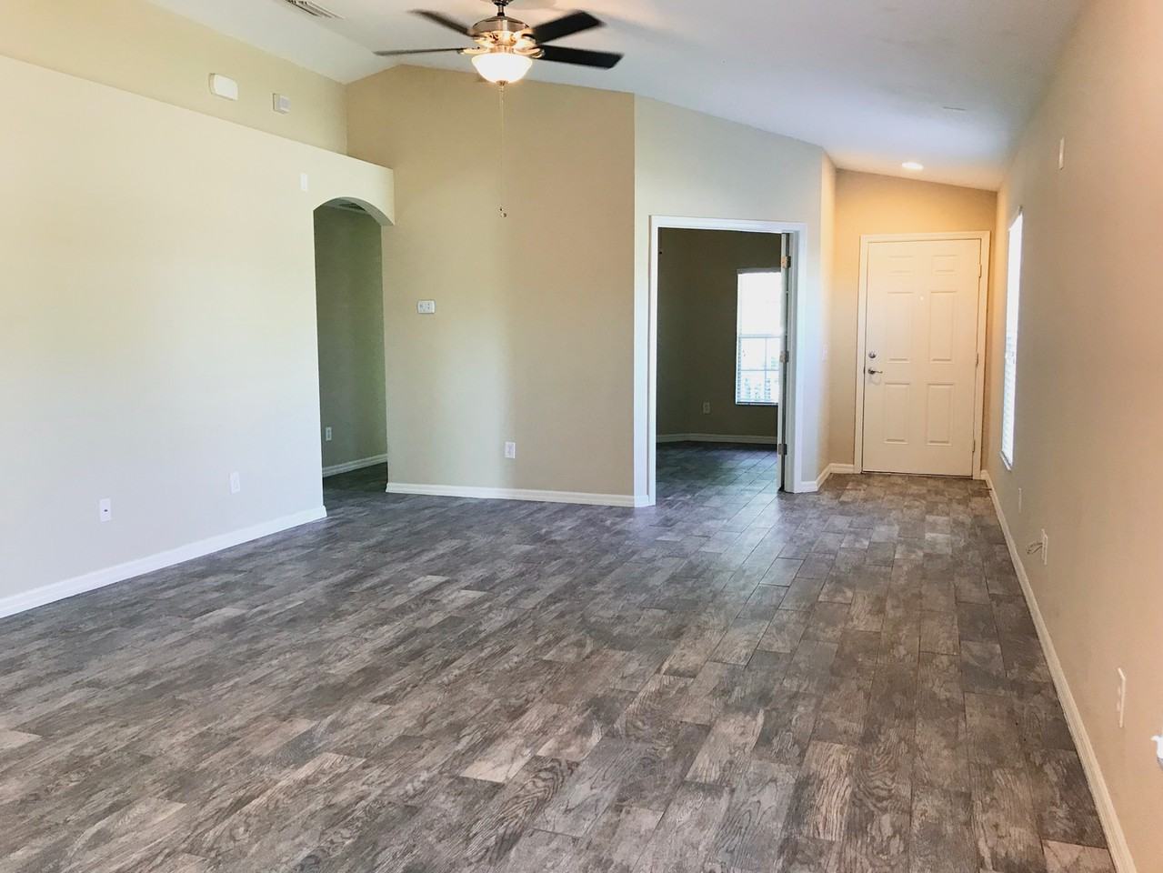 12232 Canyon Blvd - Photo 5 of 27