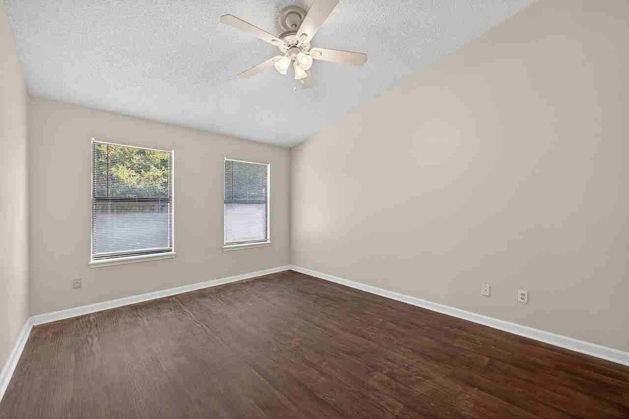 13142 Annandale Dr S - Photo 5 of 16