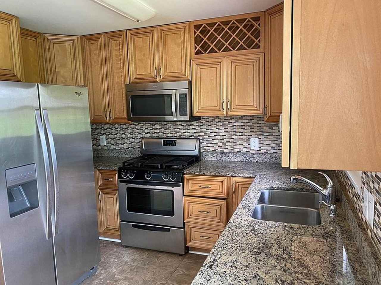 2007 Bayberry Rd - Photo 2 of 12