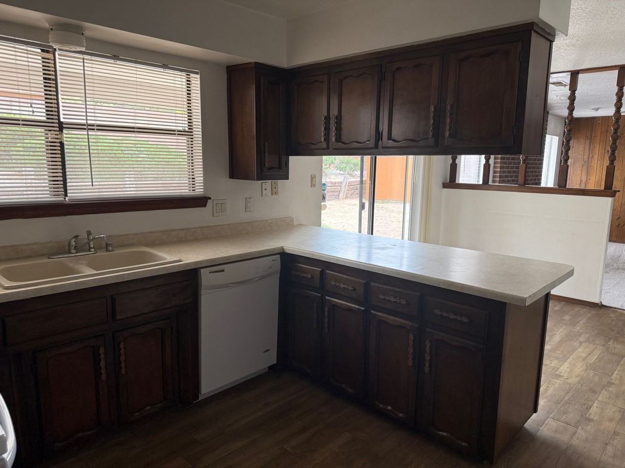 5310 Edwards Dr Ne - Photo 5 of 25