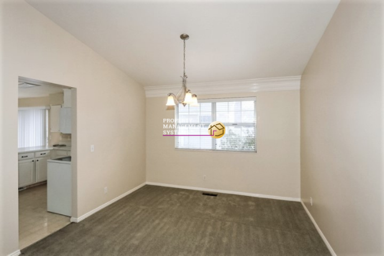 1376 E Rainsborough Rd - Photo 3 of 19