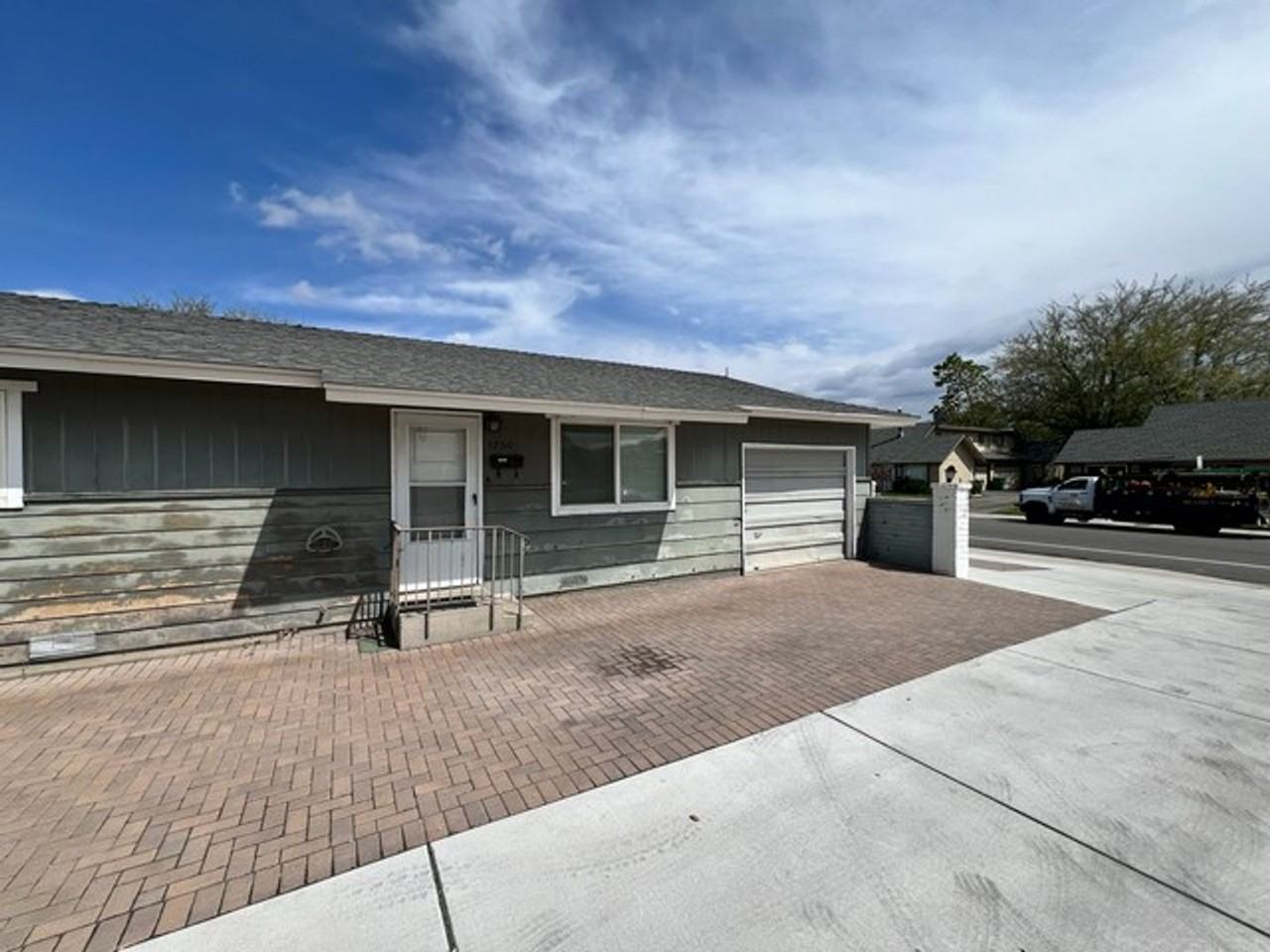 1750 York Way - Photo 2 of 10