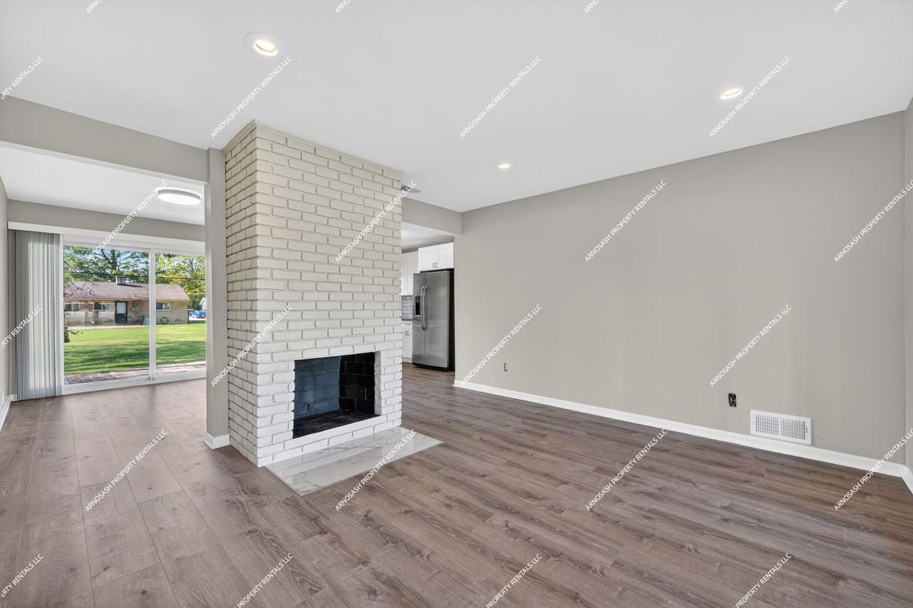 37863 Wendy Lee St - Photo 6 of 28