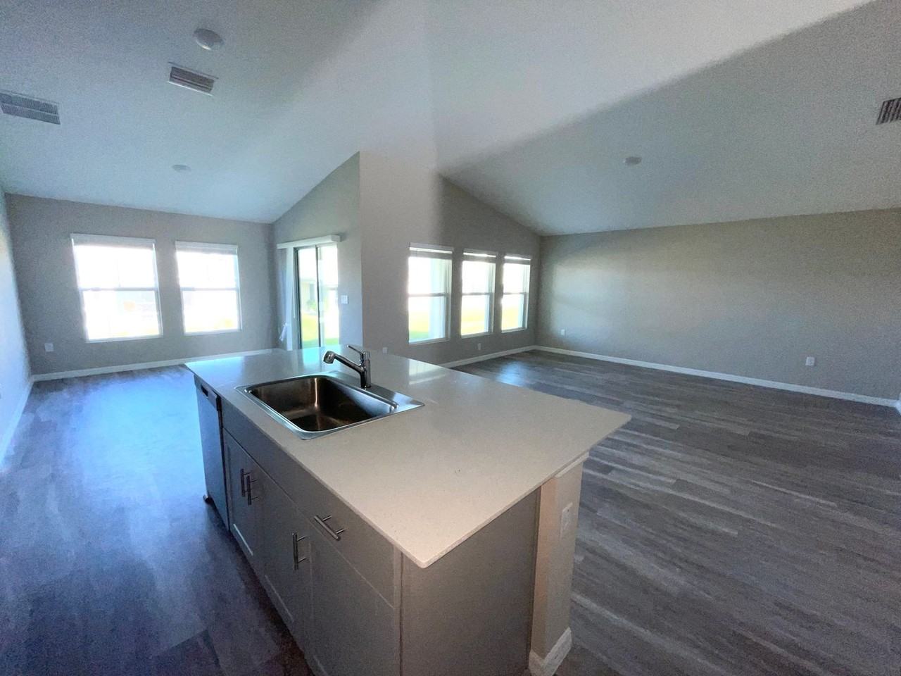 1544 Axel Cir - Photo 5 of 14