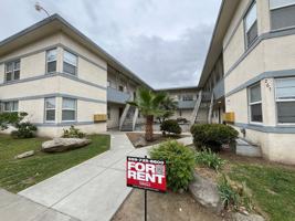 featured image of 267 W Belleview Ave