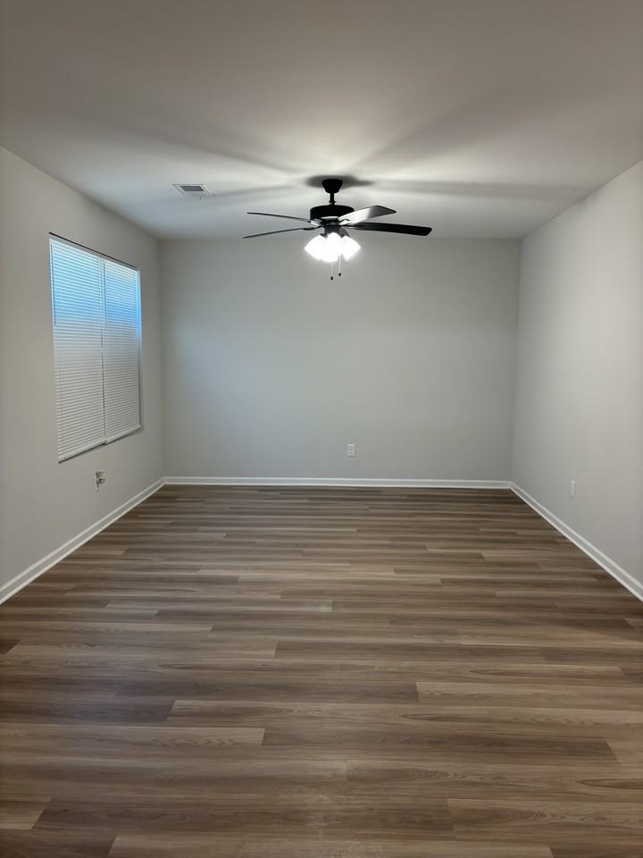 457 Fernhill Cv #1 - Photo 2 of 14