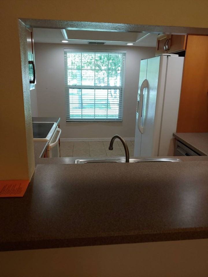 2211 Eisenhower Dr #106 - Photo 4 of 25