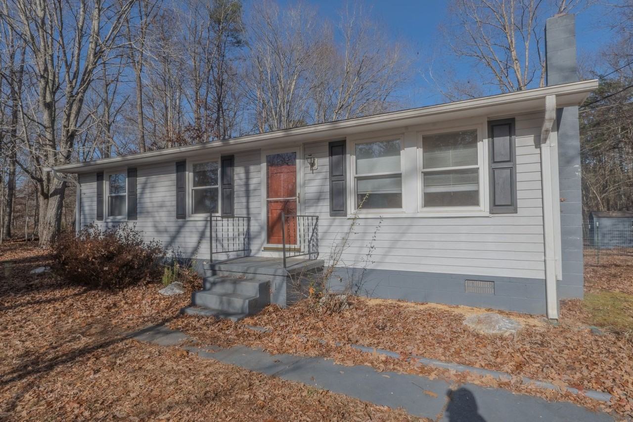 45 Hardware Hills Cir
