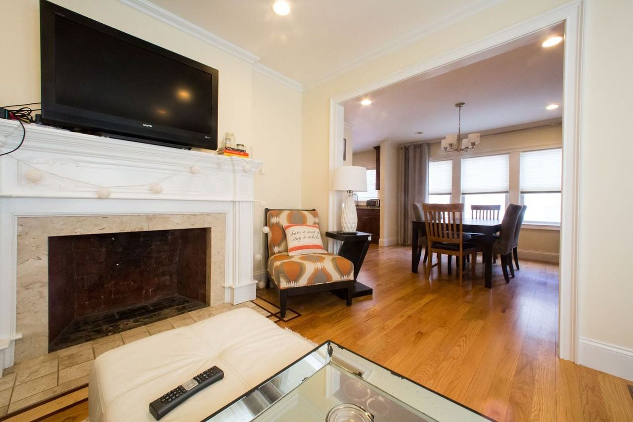 35 Beaconsfield Rd - Photo 3 of 17