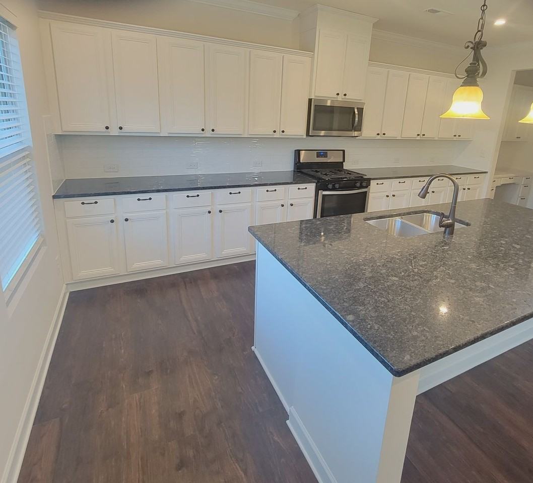 4637 Collingham Dr - Photo 2 of 25