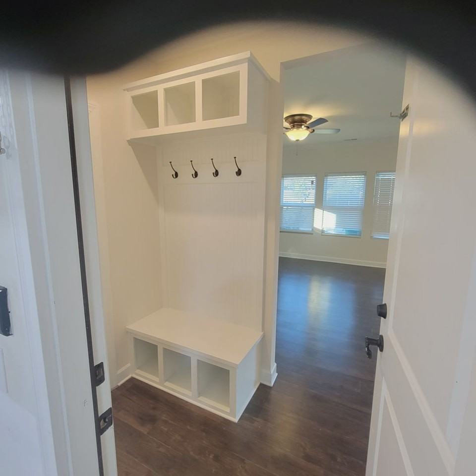 4637 Collingham Dr - Photo 7 of 25