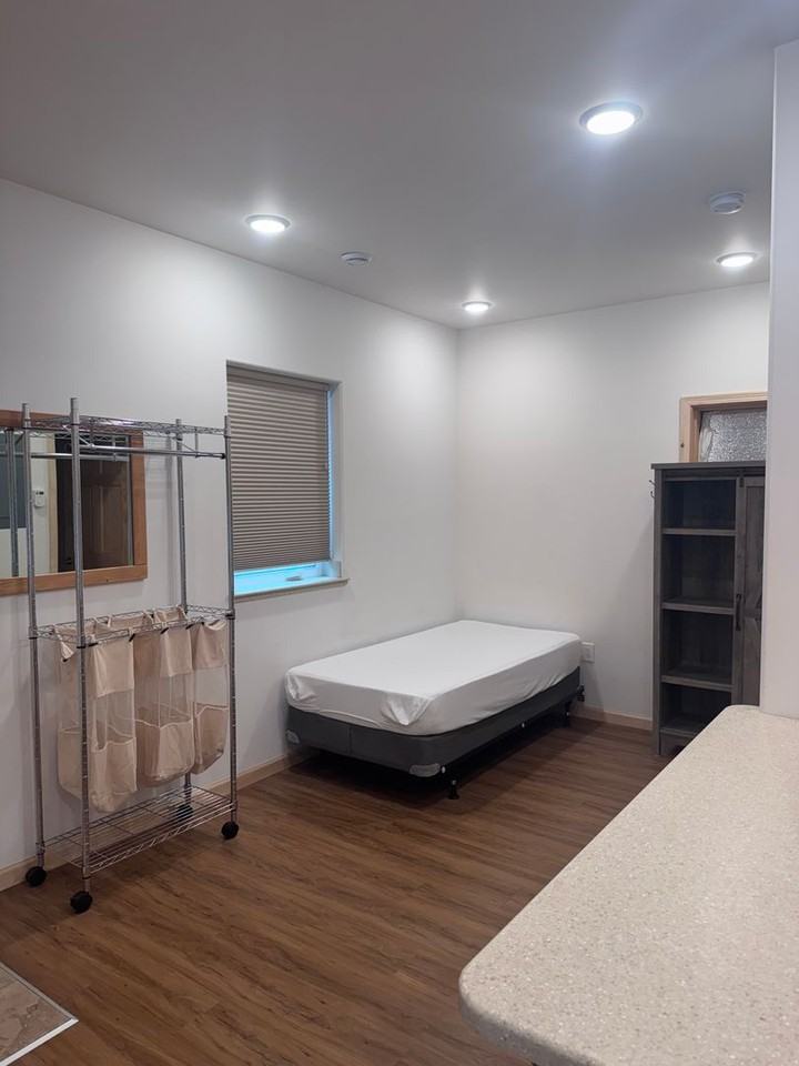 2028 Lepus Ave - Photo 2 of 7