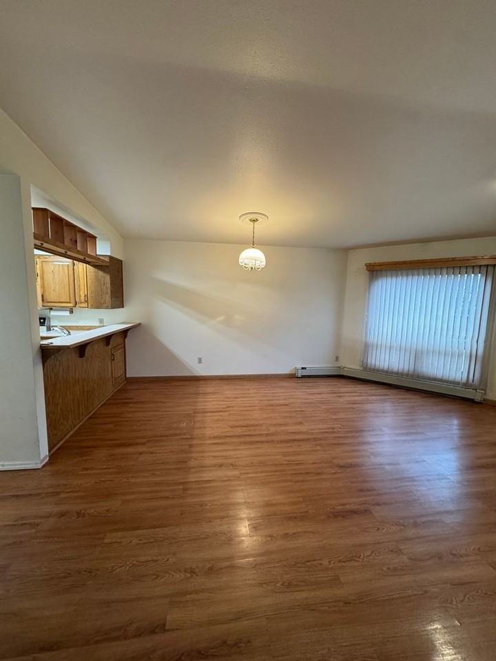 4109 Lynn Dr #110 - Photo 2 of 13