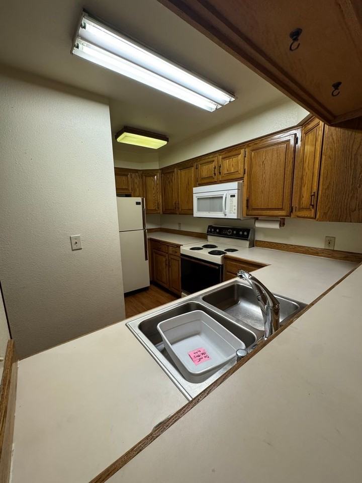 4109 Lynn Dr #110 - Photo 6 of 13