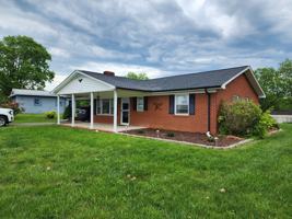 featured image of 1427 Reeves Mill Rd