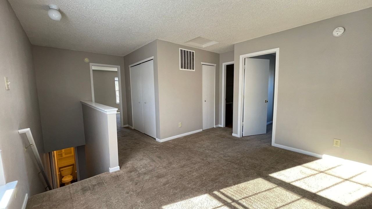 2594 Chilton Dr - Photo 7 of 19