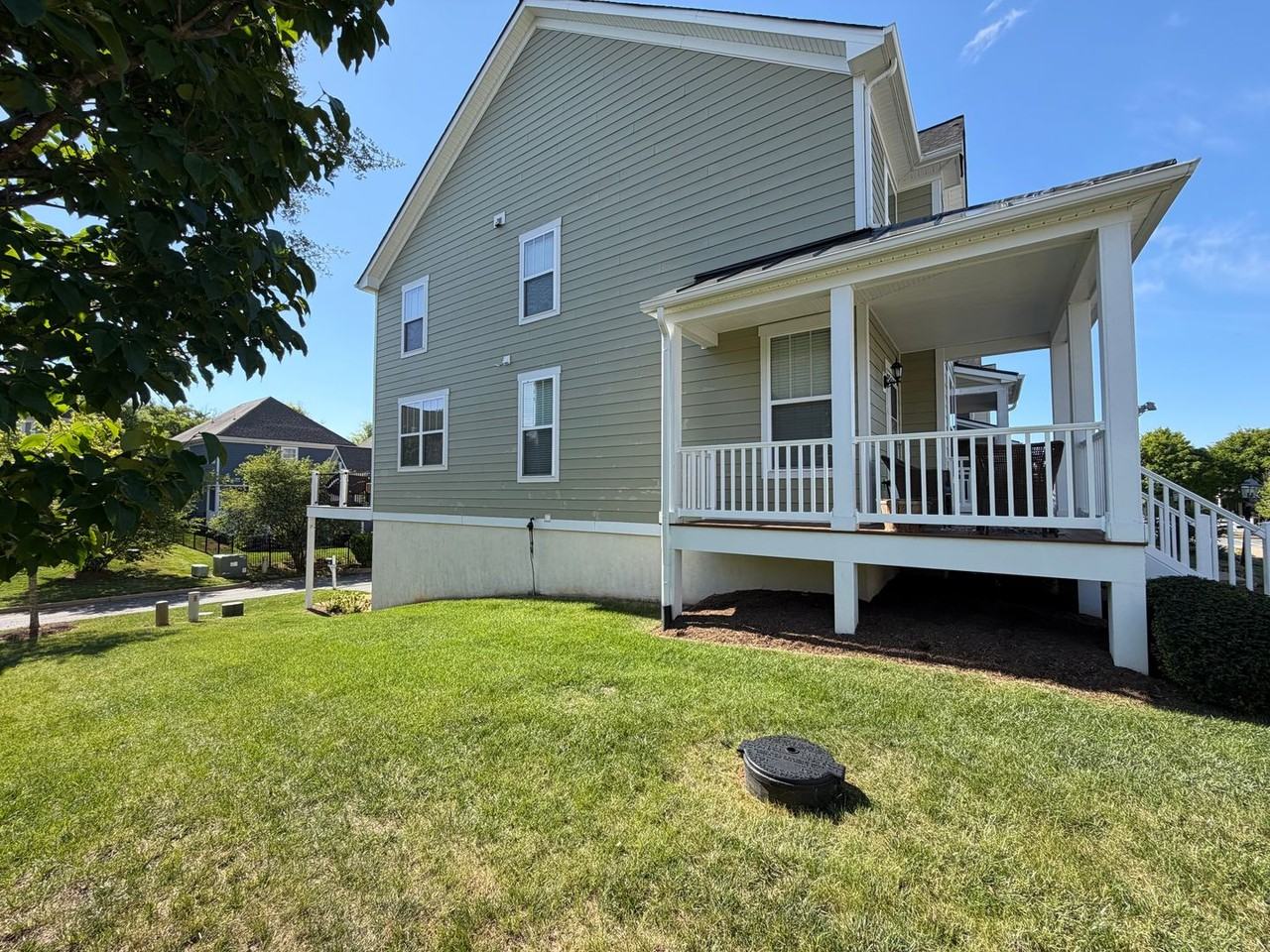 1256 Haden Pl - Photo 3 of 5