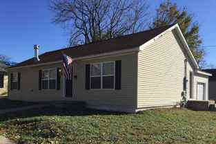 201 E Hill St - Photo 1 of 1