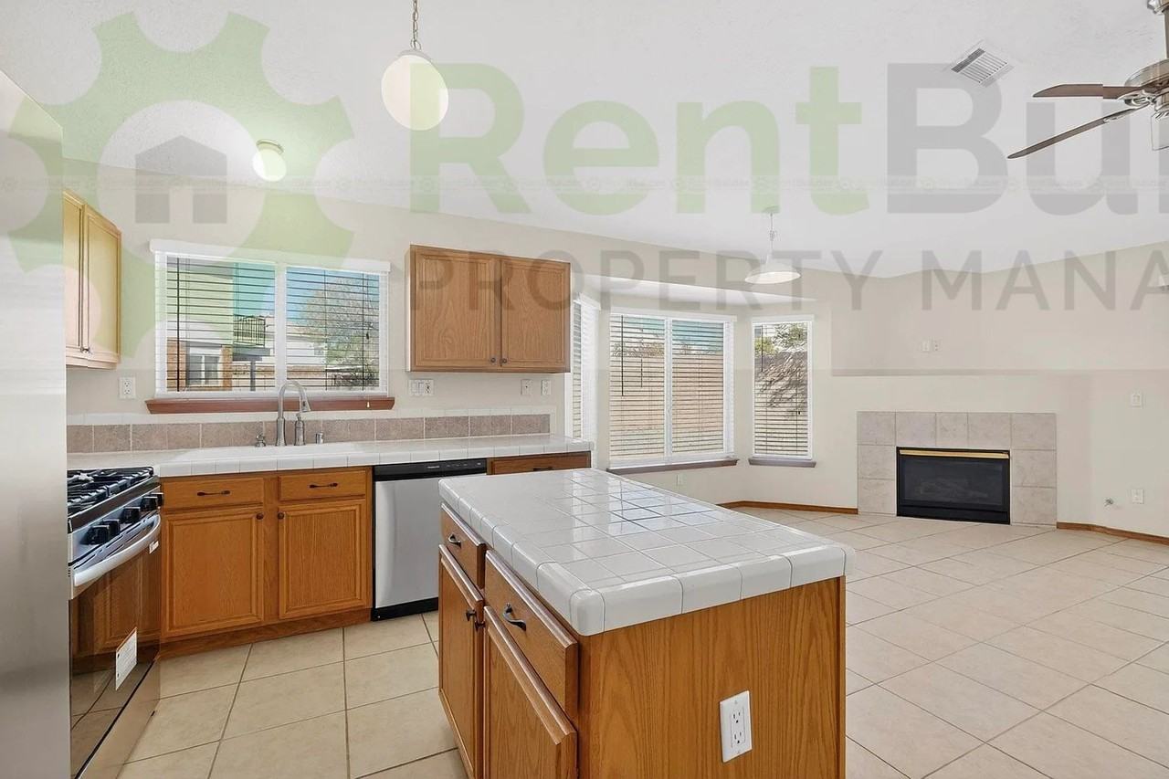 7109 Acton Ct Nw - Photo 6 of 22
