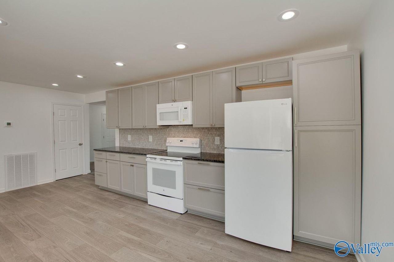 365 Ne Morris Rd - Photo 5 of 19