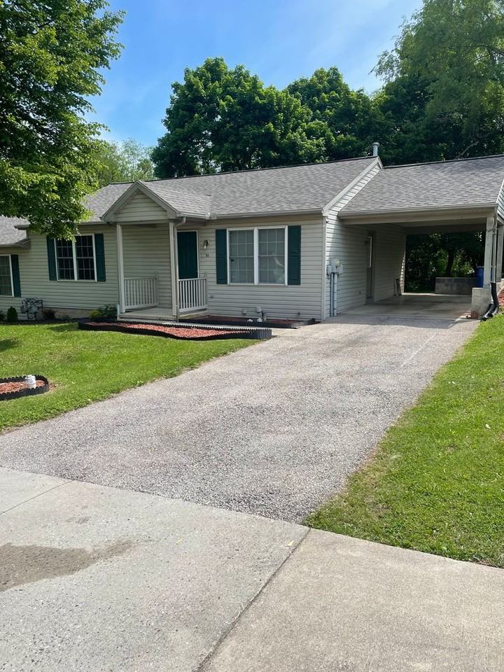 51 N Poplar Ct - Photo 2 of 3