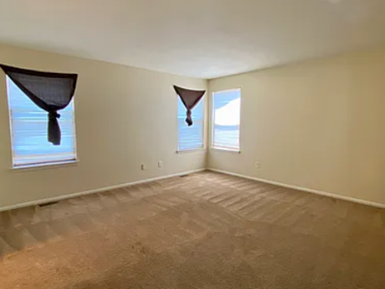 16676 E Phillips Pl - Photo 7 of 14