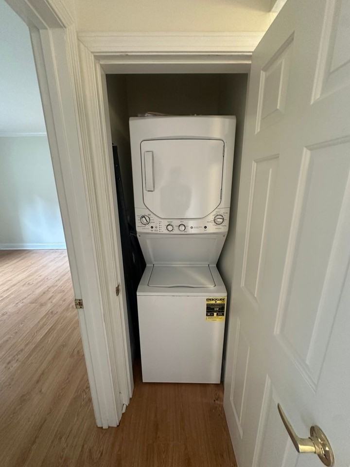 116 Newton St - Photo 3 of 6
